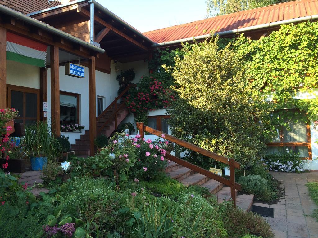 Ida Rooms Lajosmizse Exterior photo